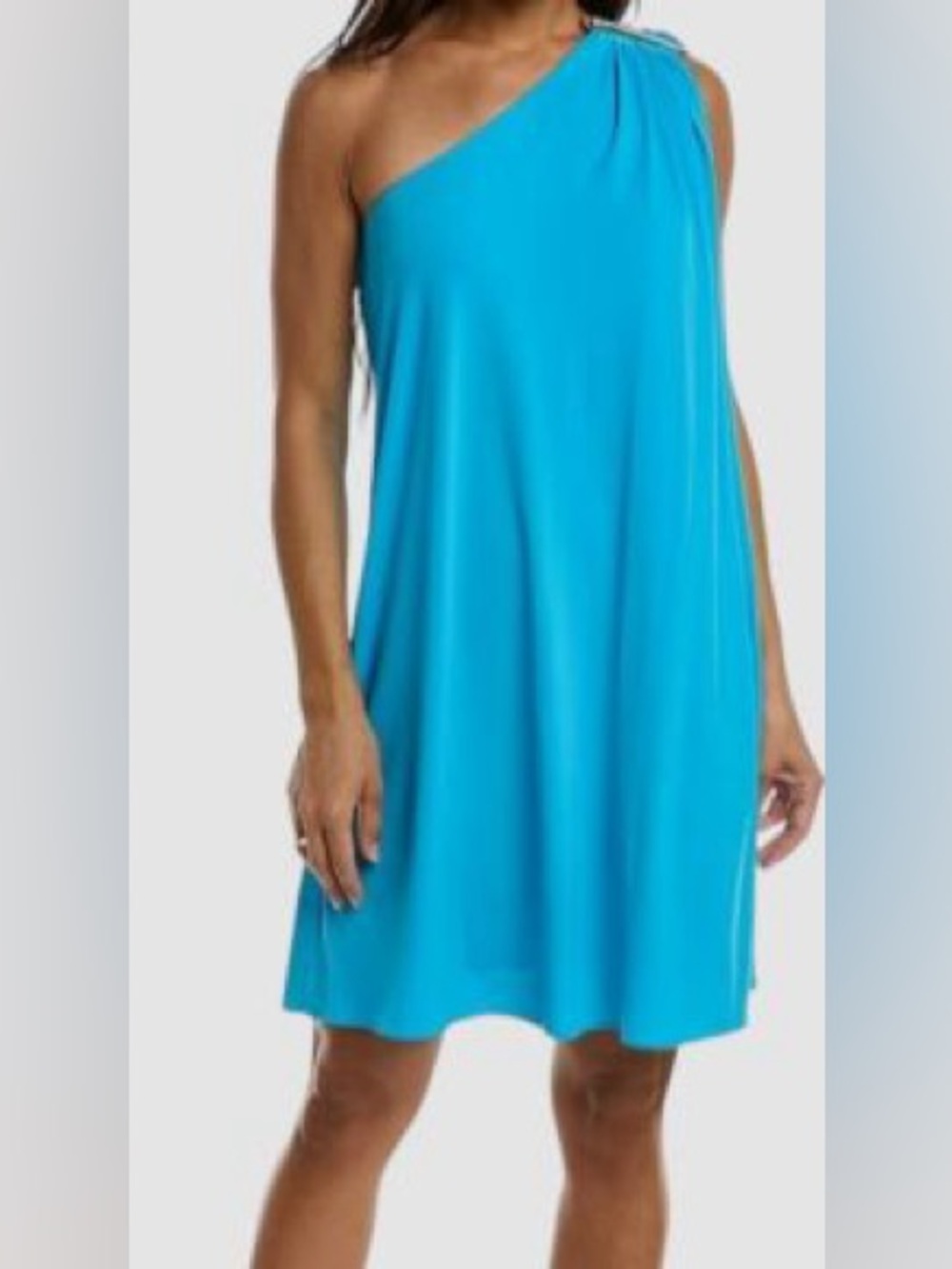 Halston Viviana dress in a beautiful aqua blue color. New condition, never worn